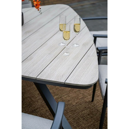 Edison Triangle Table 170cm - image 3