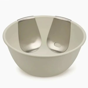 Serve It In Style * - image 1