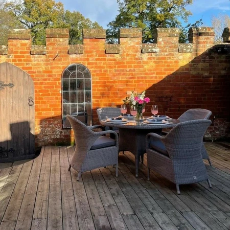 Sussex 4 Seat Dining - image 3